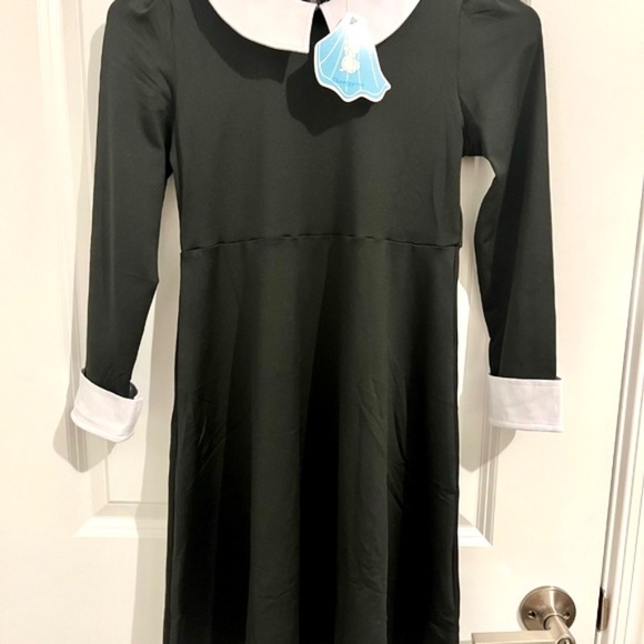 Wednesday Adam’s Halloween costume For Girls Size 140 (8-10) Years With Wig - Picture 4 of 6